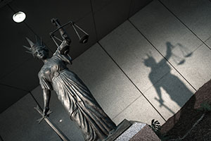Court Statue Image